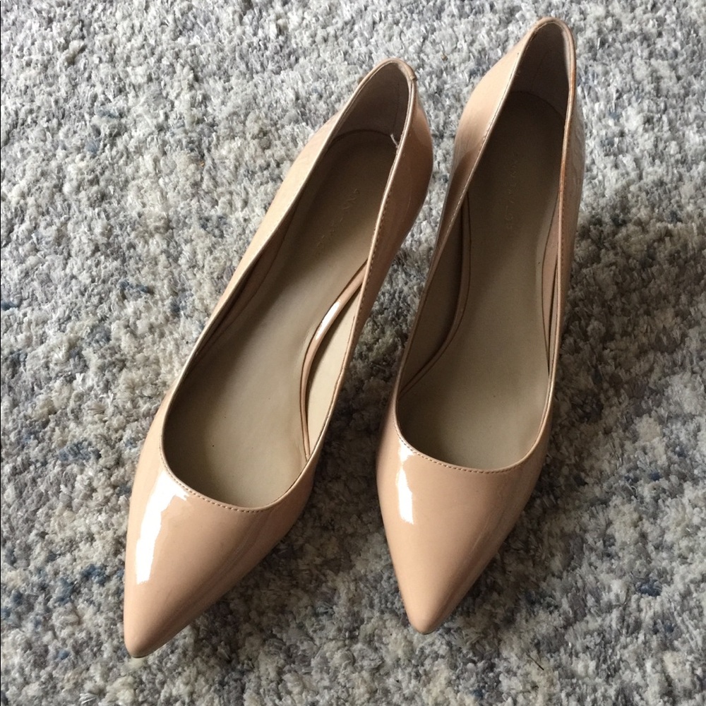Ann Taylor Leather Beige Cream Heels